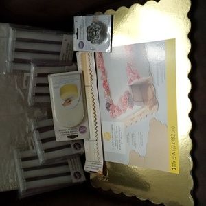 Wilton 13" Gold Cake Boards Fondant Smoother & Cutters Bundle